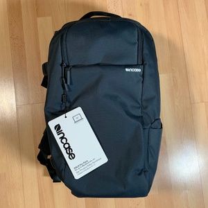 Incase Designs DSLR Pro Pack Camera Backpack Navy